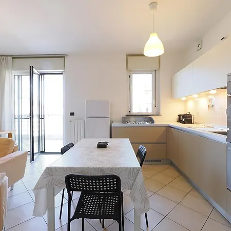 M4 Linate Modern Flat Terrace & Parking Apartamento Milán
