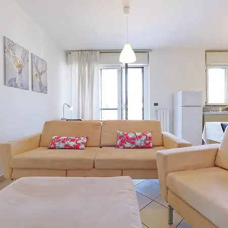 M4 Linate Modern Flat Terrace & Parking Apartment Milan