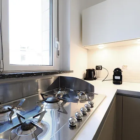 M4 Linate Modern Flat Terrace & Parking * מילאנו