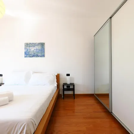 Apartamento M4 Linate Modern Flat Terrace & Parking Milán